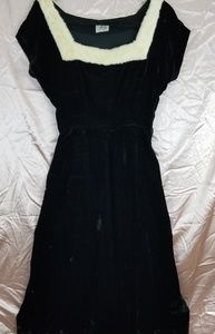 Vintage 1940s Black Velvet and Fur